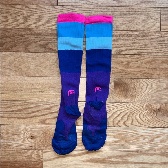 Pro Compression Socks - Picture 3 of 3